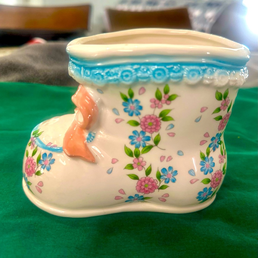 Vintage Inarco Japan painted Ceramic Baby Shoe Container Planter